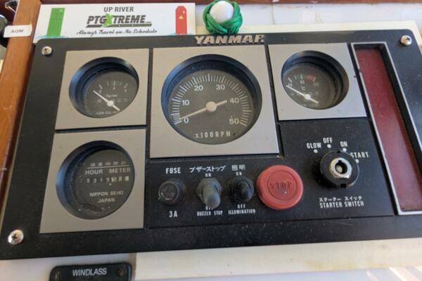 Petite Fleur 30ft Ho Hsing Yacht For Sale