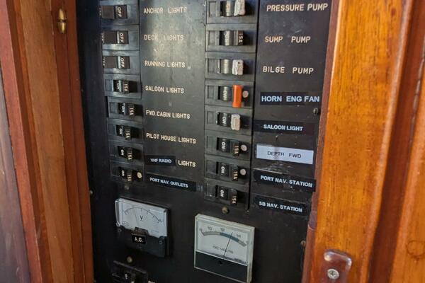 Petite Fleur 30ft Ho Hsing Yacht For Sale