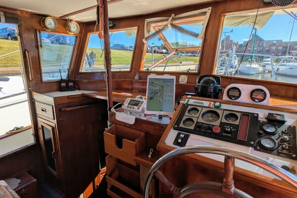 Petite Fleur 30ft Ho Hsing Yacht For Sale