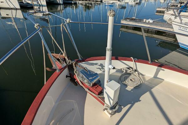 Petite Fleur 30ft Ho Hsing Yacht For Sale