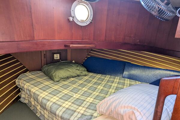 Petite Fleur 30ft Ho Hsing Yacht For Sale