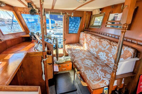 Petite Fleur 30ft Ho Hsing Yacht For Sale