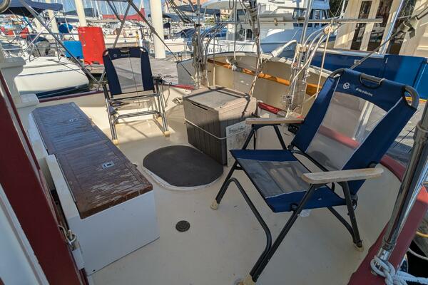 Petite Fleur 30ft Ho Hsing Yacht For Sale