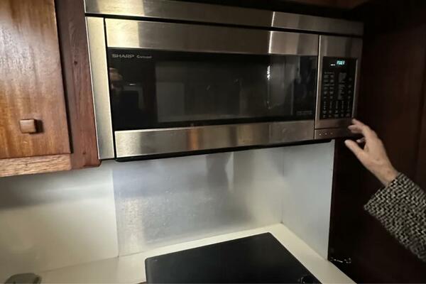 Apple 1 60ft Hatteras Yacht For Sale