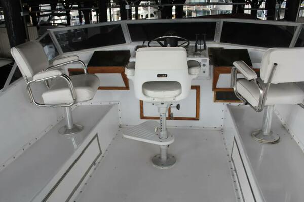 Apple 1 60ft Hatteras Yacht For Sale