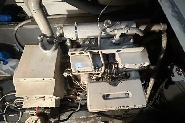 Apple 1 60ft Hatteras Yacht For Sale