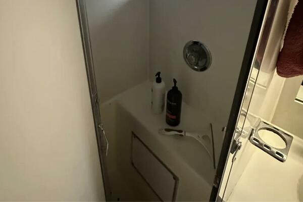 Apple 1 60ft Hatteras Yacht For Sale