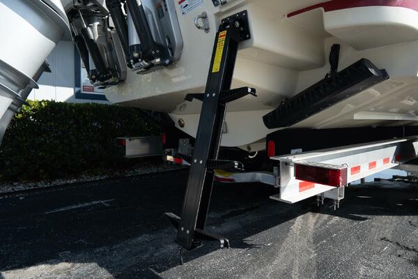 31 Launch GT 31ft Chris Craft Yacht For Sale