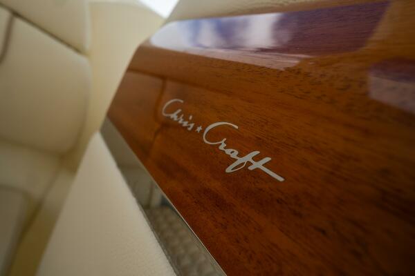 31 Launch GT 31ft Chris Craft Yacht For Sale