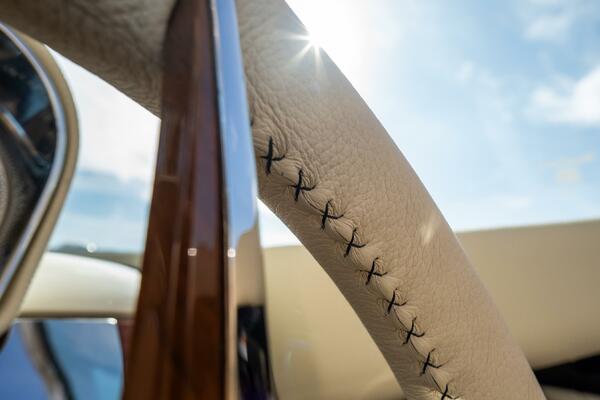 31 Launch GT 31ft Chris Craft Yacht For Sale