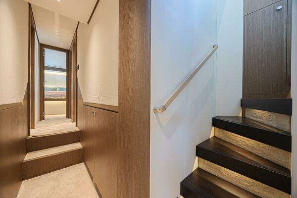 Azimut Magellano 66 Yacht For Sale