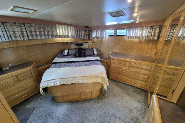 Camargue  Yacht For Sale