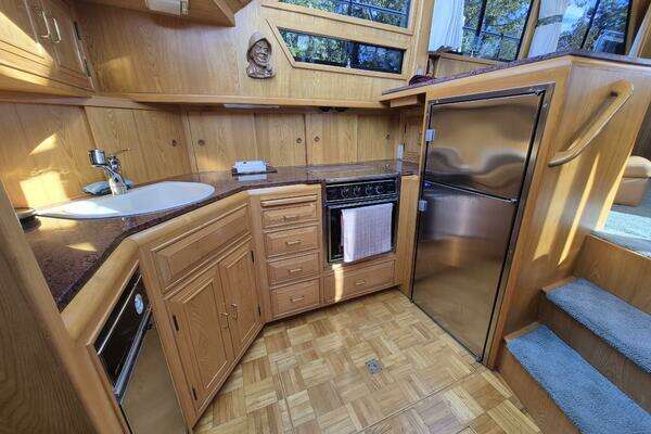 Camargue  Yacht For Sale