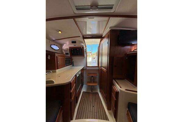Back Cove 30 Yacht For Sale