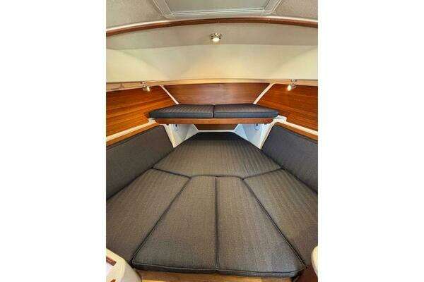 Back Cove 30 Yacht For Sale