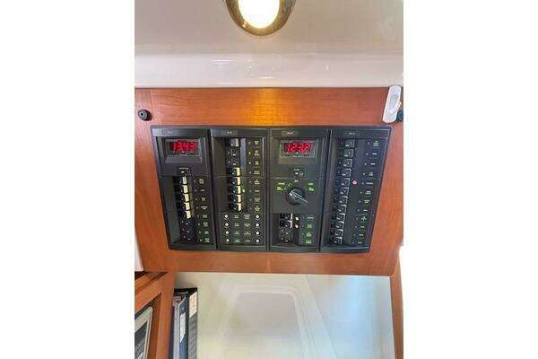 Back Cove 30 Yacht For Sale