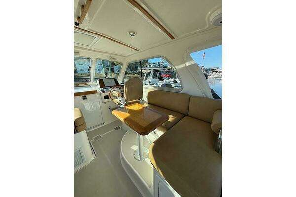 Back Cove 30 Yacht For Sale