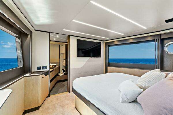 Absolute 52 Fly Yacht For Sale