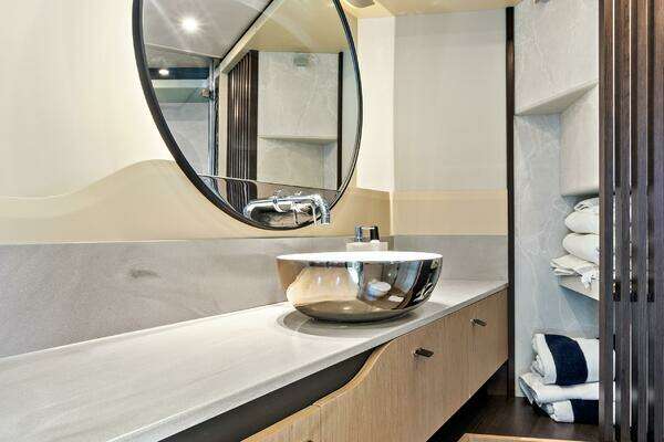 Absolute 52 Fly Yacht For Sale