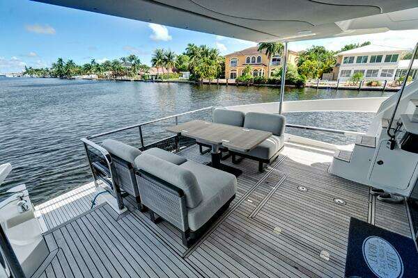 Absolute 52 Fly Yacht For Sale