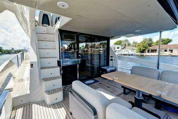 Absolute 52 Fly Yacht For Sale