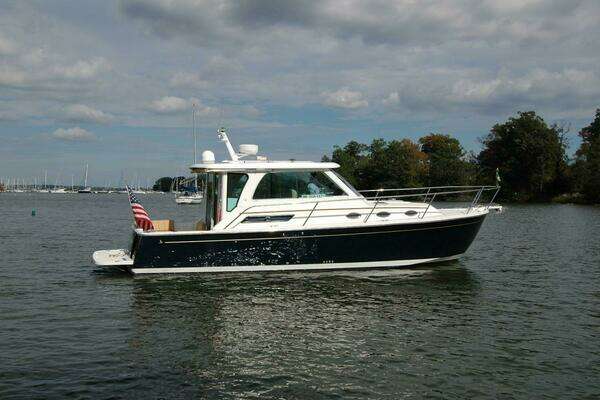 Back Cove 34 Yacht For Sale