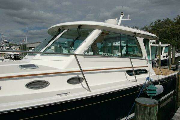 Back Cove 34 Yacht For Sale