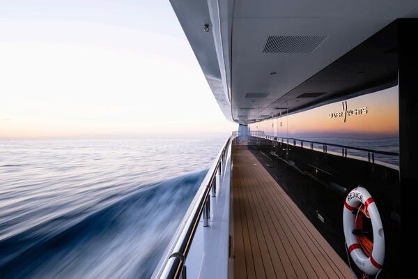 118ft Silver Yachts Yacht For Sale 118ft Silver Yachts Yacht For Sale