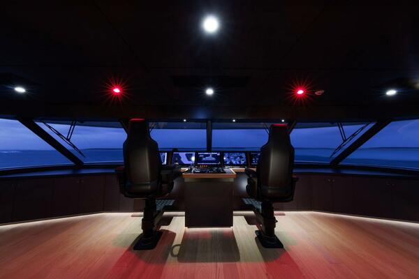 118ft Silver Yachts Yacht For Sale 118ft Silver Yachts Yacht For Sale