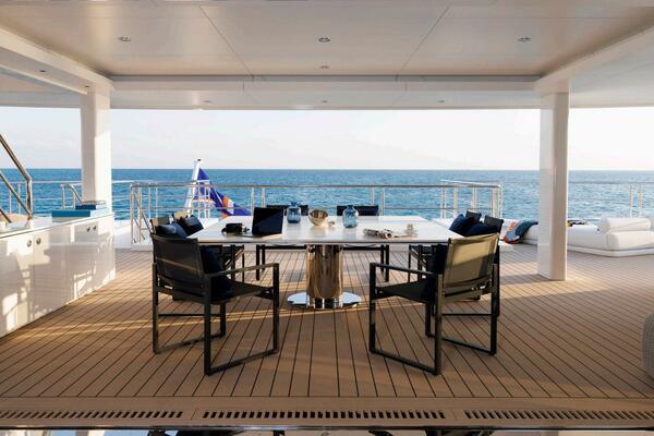 118ft Silver Yachts Yacht For Sale 118ft Silver Yachts Yacht For Sale