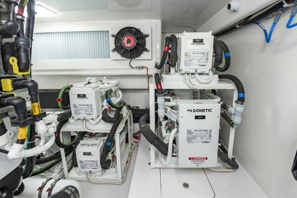 02f79bbd Da0a 4012 9656 2f328c378a80