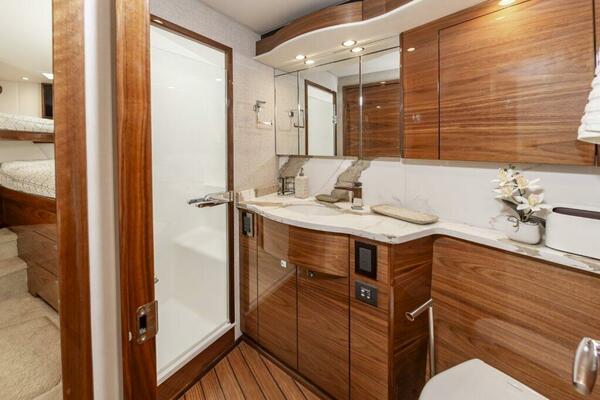 39205c5b D205 4eb5 A7c1 80afe42ae87b