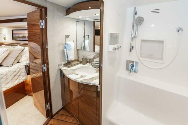 Ea0435f8 4008 4441 Bd96 D5939639859d