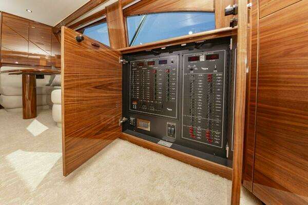 Viking 58 Convertible Yacht For Sale