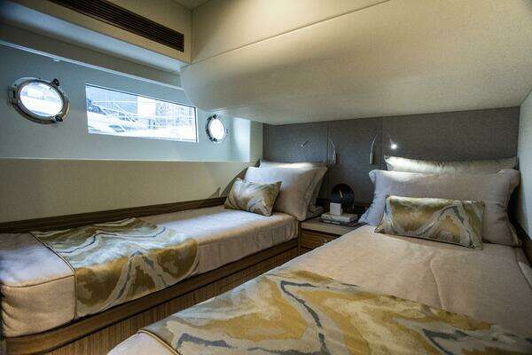 Johnson Skylounge Yacht For Sale