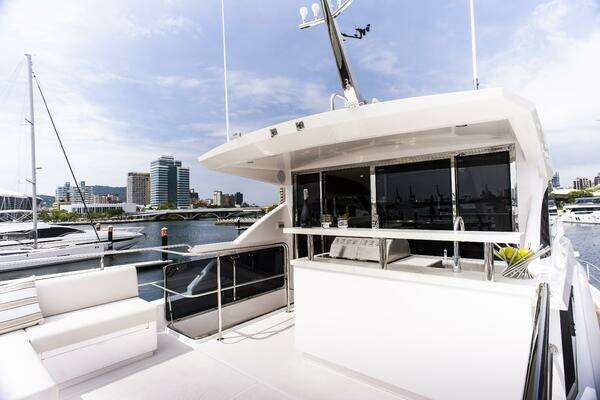 Johnson Skylounge Yacht For Sale