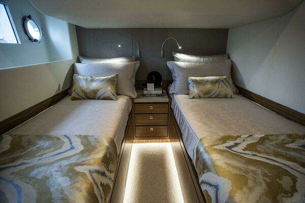 Johnson Skylounge Yacht For Sale