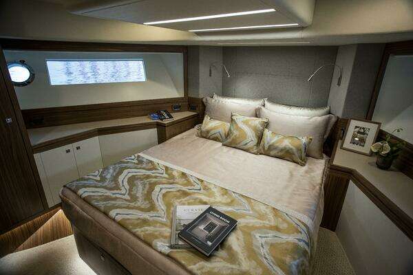 Johnson Skylounge Yacht For Sale
