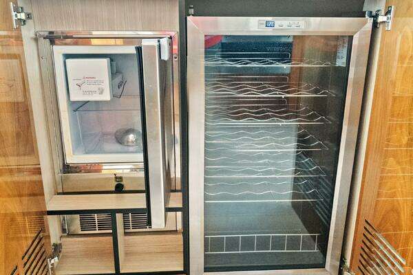 Sunseeker Manhattan 52 Yacht For Sale