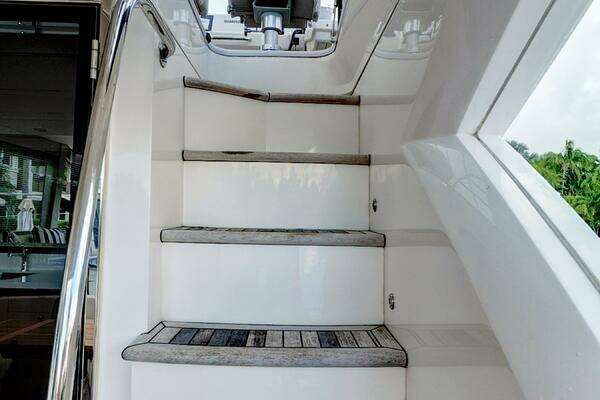 Sunseeker Manhattan 52 Yacht For Sale