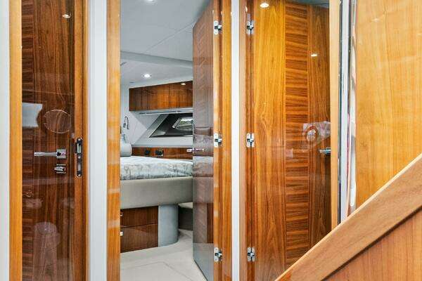 Sunseeker Manhattan 52 Yacht For Sale