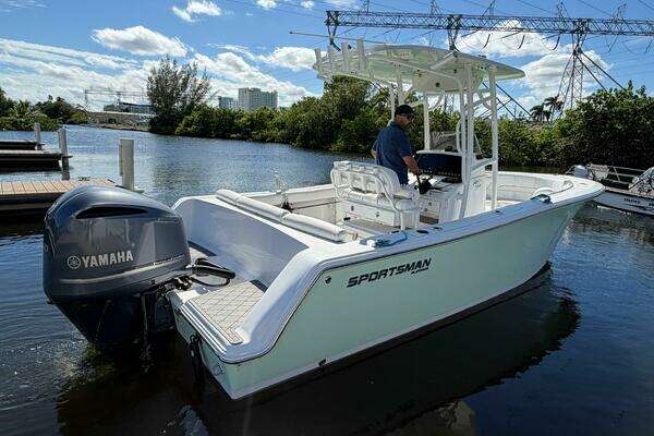 Photo of the 2021 Sportsman Heritage 231