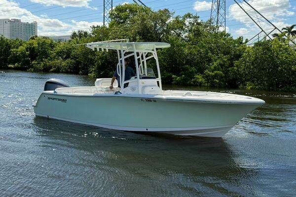 Photo of the 2021 Sportsman Heritage 231