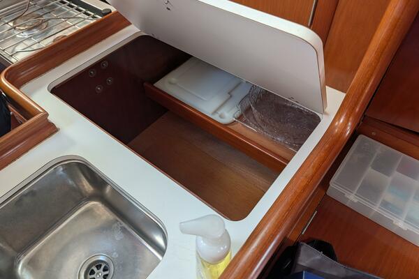 Maho Dreams 33ft Beneteau Yacht For Sale