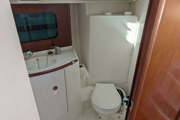 Beneteau Oceanis 331 Yacht For Sale