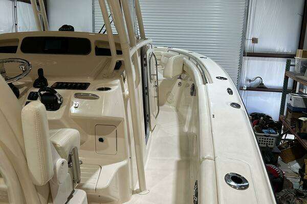 Grady-White  Yacht For Sale
