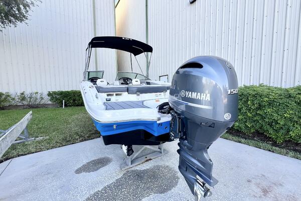 21ft Chaparral Yacht For Sale