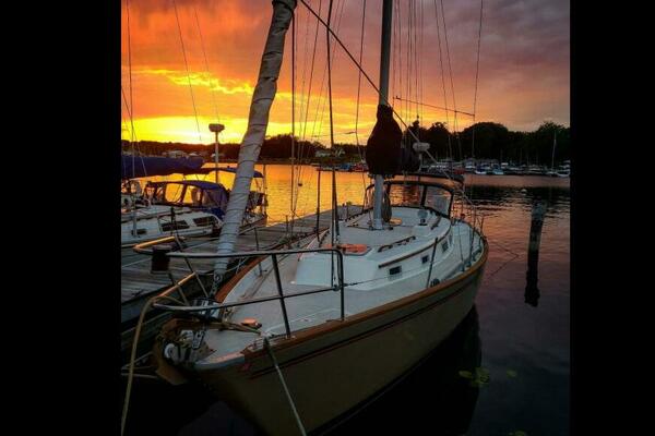 Autumn Lady 39ft Pearson Yacht For Sale Autumn Lady 39ft Pearson Yacht For Sale