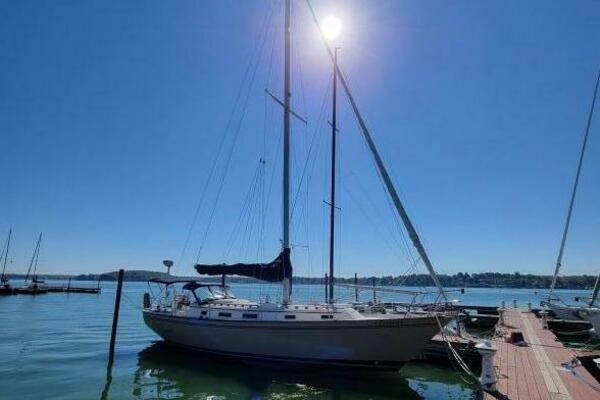 Autumn Lady 39ft Pearson Yacht For Sale Autumn Lady 39ft Pearson Yacht For Sale