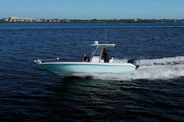 Photo of the 2017 Blackwood 270 LXF Hybrid